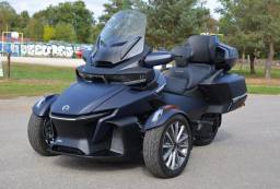 BRP CAN-AM SPYDER RT SEA-TO-SKY 1330 CM³ 115CV / 1ere MAIN / 250 KMS 