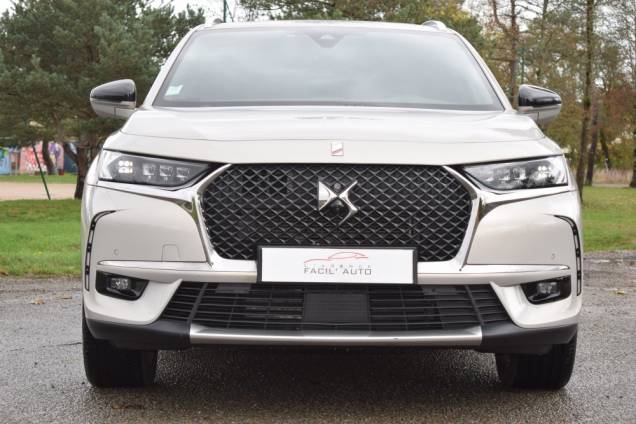 DS DS7 CROSSBACK E-TENSE GRAND CHIC HYBRIDE RECHARGEABLE 4X4 300 CV 7