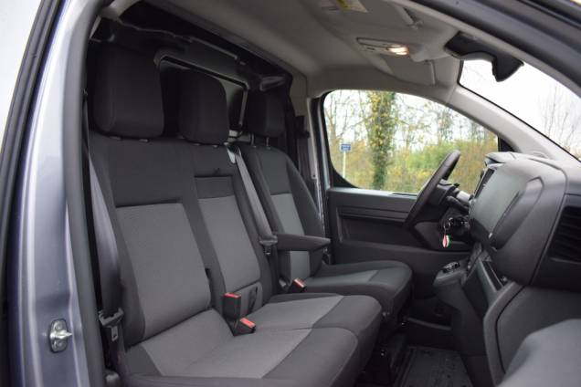 FIAT SCUDO FOURGON PACK PRO LOUNGE CONNECT 2.0 BLUE HDI 145 CV EAT8 13