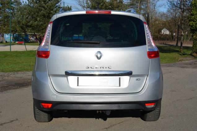 RENAULT GRAND SCENIC 7 PLACES BOSE 1.5 DCI 110 CV EDC 6  /  98150 KMS / ATTELAGE AMOVIBLE 6