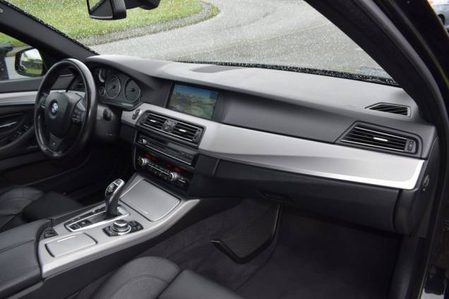 BMW 550 (F10) XD MSPORT 381 CV  11