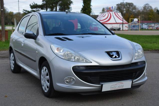 PEUGEOT 206+ 1.4 75 CV 5 PORTES / 1ère MAIN / CLIMATISATION / 56200 KMS 2