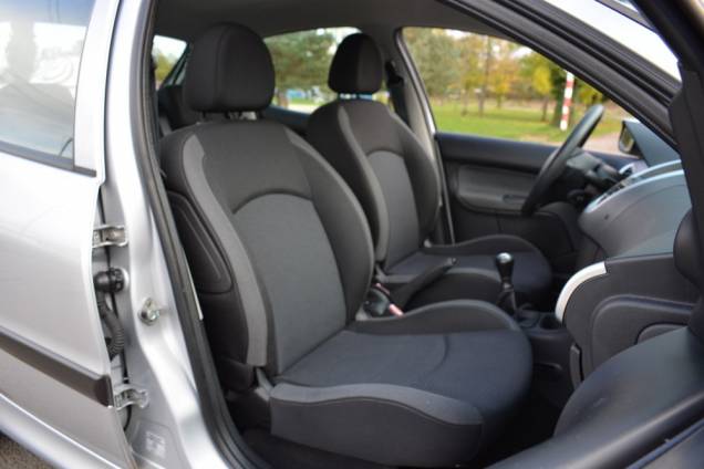 PEUGEOT 206+ 1.4 75 CV 5 PORTES / 1ère MAIN / CLIMATISATION / 56200 KMS 12