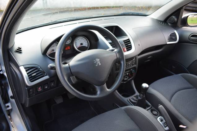 PEUGEOT 206+ 1.4 75 CV 5 PORTES / 1ère MAIN / CLIMATISATION / 56200 KMS 15
