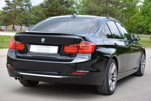 BMW SERIE 3 LUXURY XDRIVE 330 D 3.0 258 CV / ORIGINE FRANCE / SUIVI COMPLET BMW 3