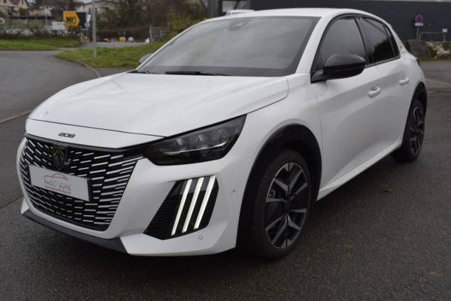 PEUGEOT 208 GT 100 CV E-DSC6 1