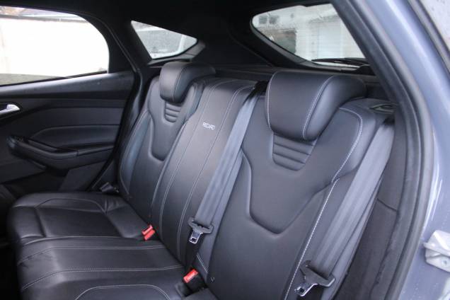 FORD FOCUS ST 2.0 TI-VCT 250 CV BVM6 / SONY  11