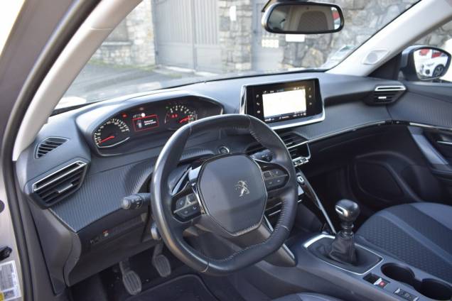 PEUGEOT 2008 ALLURE 1.5 HDI 100 CV BVM 10