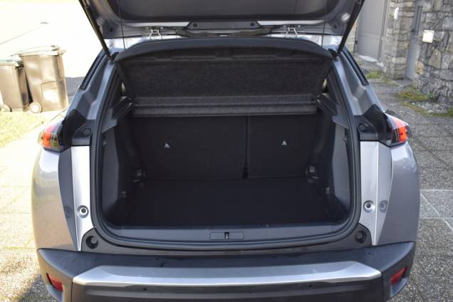 PEUGEOT 2008 ALLURE 1.5 HDI 100 CV BVM 13