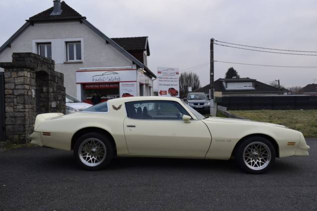 PONTIAC FIREBIRD FORMULA 400 V8 6.6 BVA 10