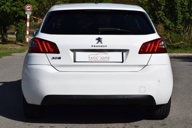 PEUGEOT 308 STYLE 130 CV EAT8  8