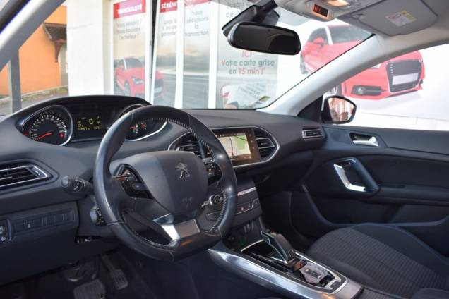 PEUGEOT 308 STYLE 130 CV EAT8  9