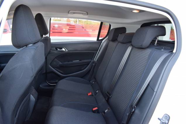 PEUGEOT 308 STYLE 130 CV EAT8  12