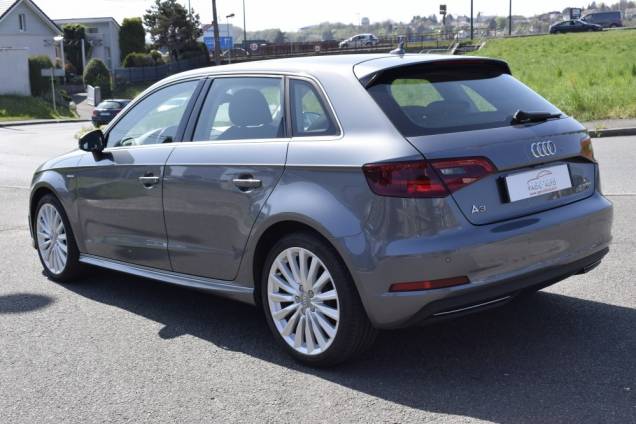 AUDI A3 SPORTBACK E-TRON AMBITION LUXE 204 CV STRONIC 2