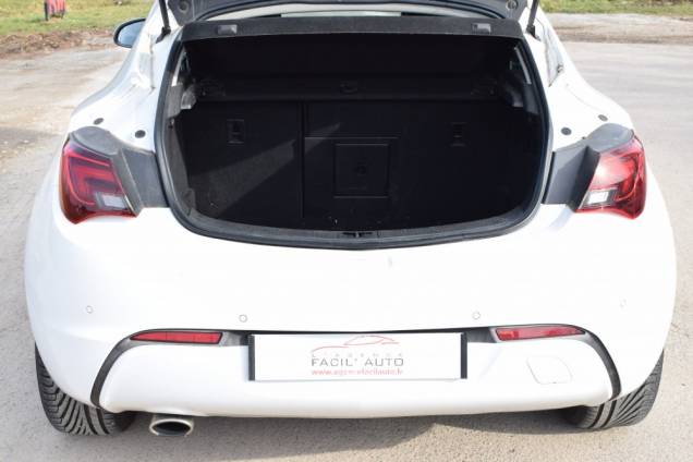 OPEL ASTRA GTC SPORT PACK 2.0 CDTI 165 CV / 67 900 KM 16
