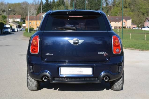 MINI COUNTRYMAN SD 2.0 D 143 CV  6