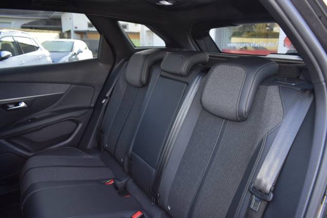 PEUGEOT 3008 GT LINE 130 CV EAT8 11