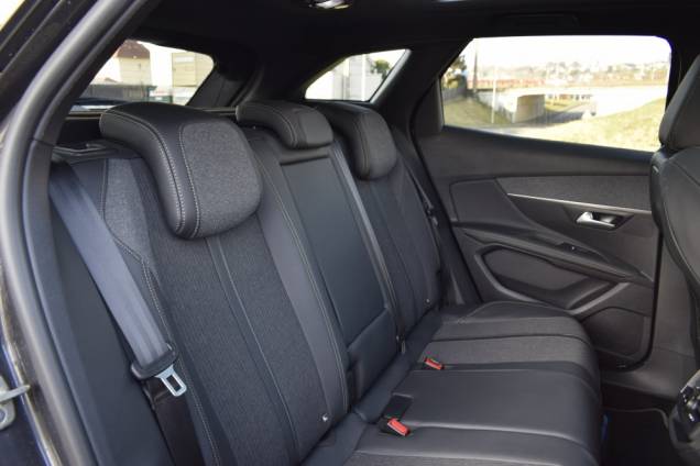 PEUGEOT 3008 GT LINE 130 CV EAT8 12
