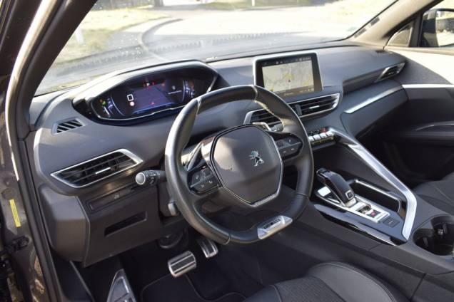 PEUGEOT 3008 GT LINE 130 CV EAT8 8