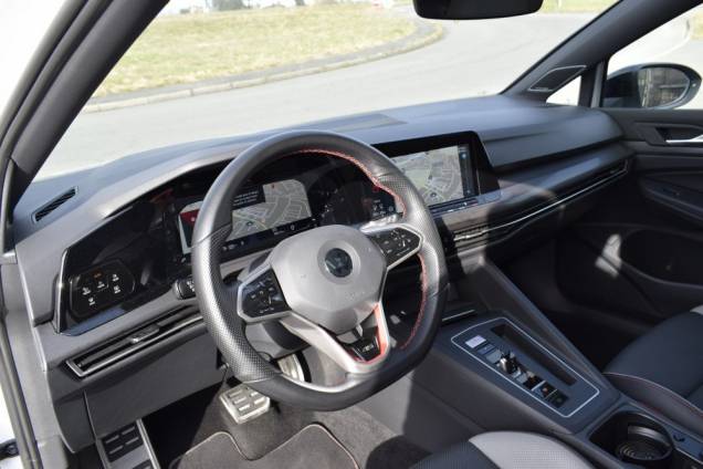 VOLKSWAGEN GOLF GTI CLUBSPORT EDITION 45 300 CV DSG 10