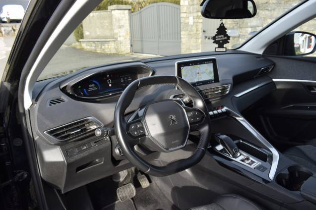 PEUGEOT 3008 ALLURE BUSINESS HDI 130 CV EAT8 9