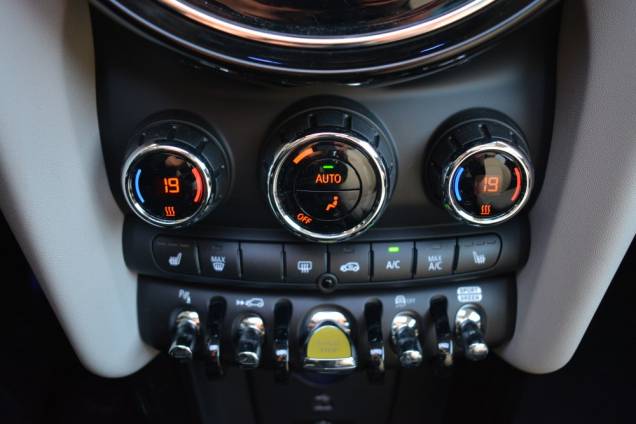 MINI COOPER SE 184 CV EDITION PREMIUM PLUS / 1ere MAIN / 12000 KMS / ORIGINE FRANCE 29