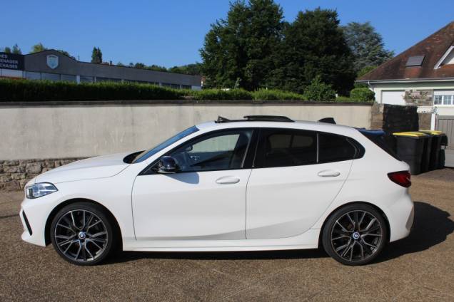 BMW SERIE 1 F40 M SPORT 118I 140 CV DKG 7 / TOIT OUVRANT PANORAMIQUE 4