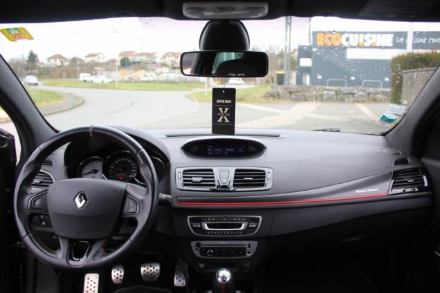 RENAULT MEGANE RS 2.0i 265 CV BVM6 / BOSE 11