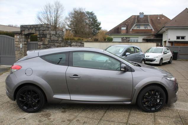 RENAULT MEGANE RS 2.0i 265 CV BVM6 / BOSE 5