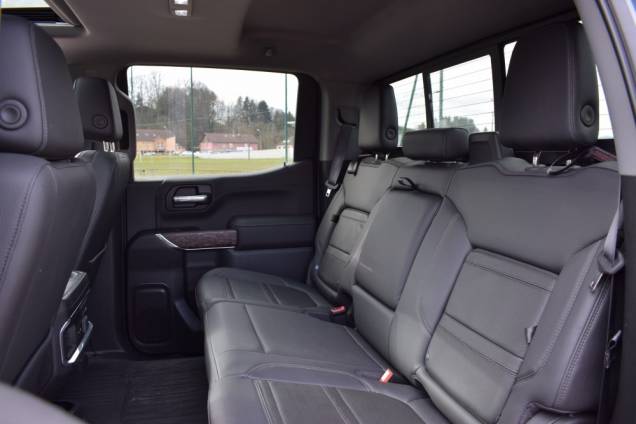 GMC SIERRA DENALI CREW CAB 6.2 V8 426 CV BVA / 1ERE MAIN / PAS DE MALUS 10
