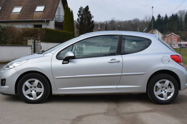 PEUGEOT 207 FOREVER 1.4 VTI 95 CV  5