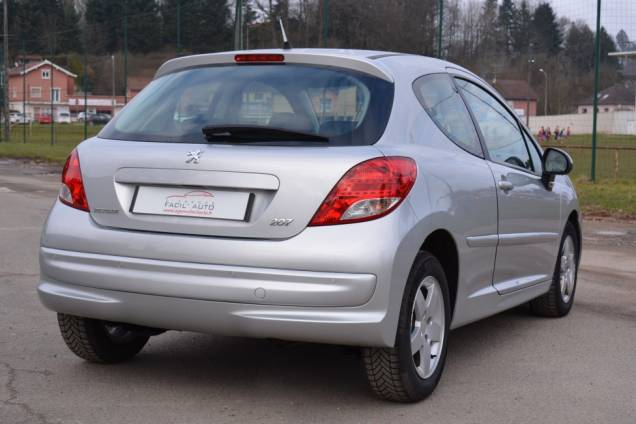 PEUGEOT 207 FOREVER 1.4 VTI 95 CV  3