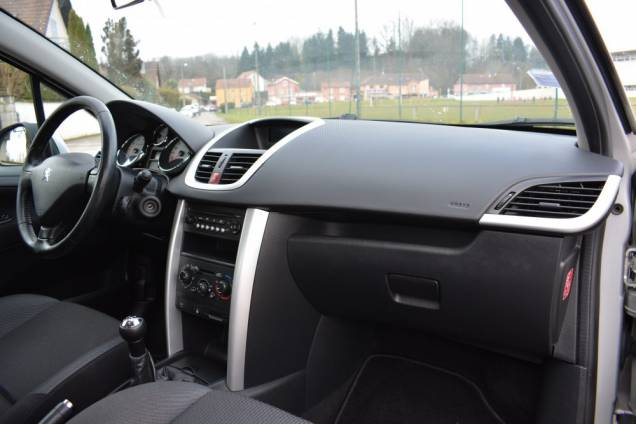 PEUGEOT 207 FOREVER 1.4 VTI 95 CV  15