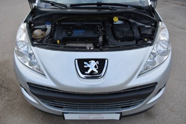 PEUGEOT 207 FOREVER 1.4 VTI 95 CV  17