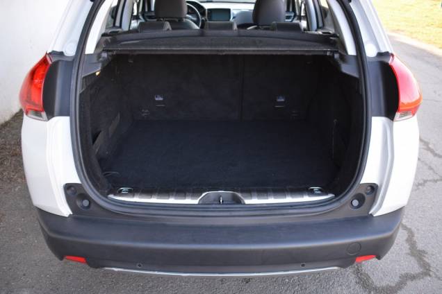 PEUGEOT 2008 FELINE TITANE 1.6 HDI 100 CV / TOIT PANORAMIQUE 18
