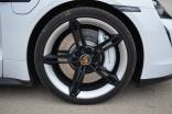 PORSCHE TAYCAN 4S / 1ère MAIN 19