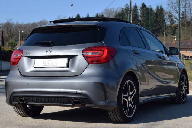 MERCEDES BENZ CLASSE A 250 FASCINATION 7G DCT 211 CV 4