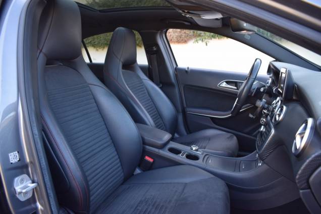 MERCEDES BENZ CLASSE A 250 FASCINATION 7G DCT 211 CV 14