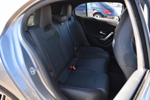 MERCEDES BENZ CLASSE A AMG LINE 200 163 CV 7G-DCT / 1ère MAIN / 73500 KMS / TOIT PANORAMIQUE 14