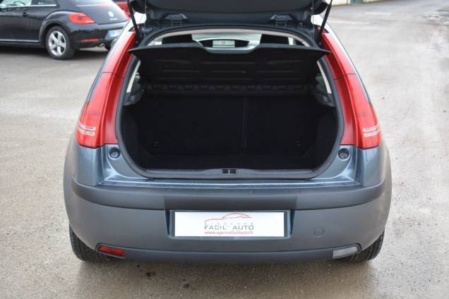 CITROEN C4 PACK 1.4 16 V 90 CV 5 PORTES 17