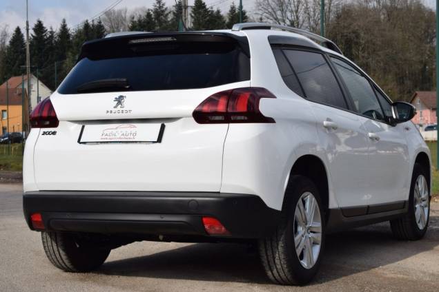 PEUGEOT 2008 STYLE 1.6 HDI 100 CV 7