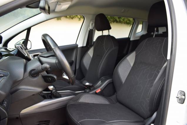 PEUGEOT 2008 STYLE 1.6 HDI 100 CV 11