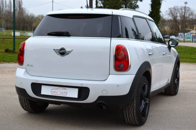 MINI COUNTRYMAN ONE 1.4 I 98 CV / CARNET D'ENTRETIEN COMPLET 3