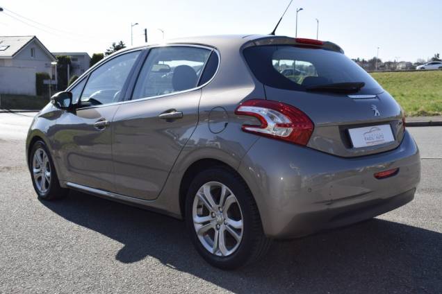 PEUGEOT 208 ALLURE VTI 82 CV BVM 2