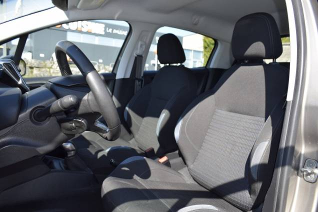 PEUGEOT 208 ALLURE VTI 82 CV BVM 10