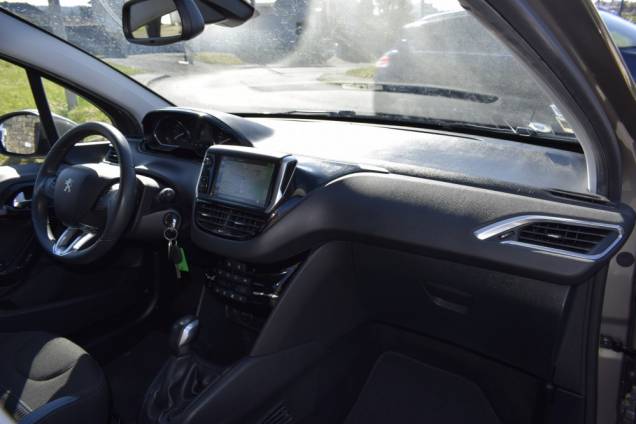 PEUGEOT 208 ALLURE VTI 82 CV BVM 14