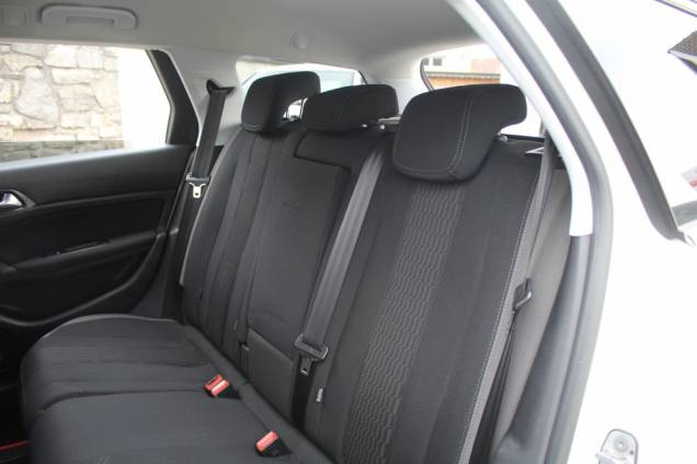 PEUGEOT 308 SW STYLE 1.6 BLUEHDI 120 BVM6 / 1ER MAIN / ORIGINE FRANCE 12