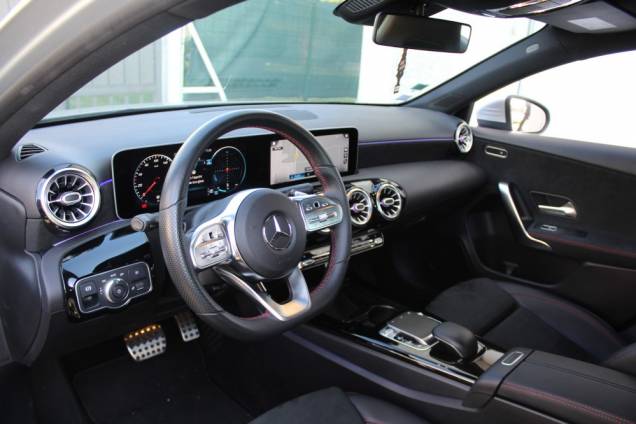 MERCEDES BENZ CLASSE A 180 AMG LINE 116 CV 7G-DCT / ORIGINE FRANCE 9