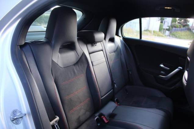 MERCEDES BENZ CLASSE A 180 AMG LINE 116 CV 7G-DCT / ORIGINE FRANCE 13