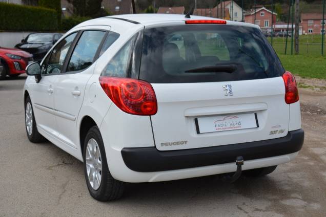 PEUGEOT 207 SW 1.4 75 CV 5 PORTES  / CROCHET D'ATTELAGE  3